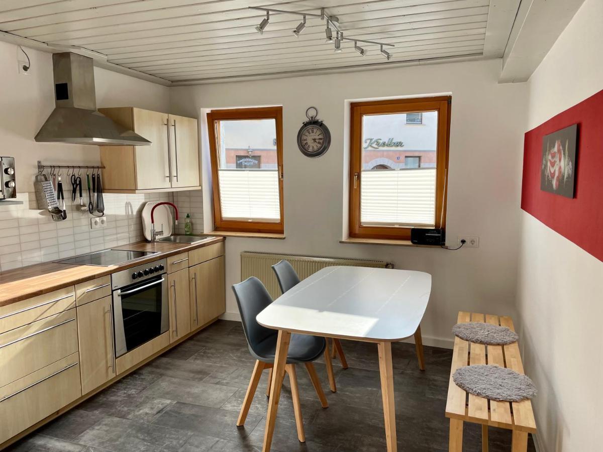 Moderne Ferienwohnung In Historischer Altstadt - Keine Monteurswohnung Hilpoltstein Exterior foto